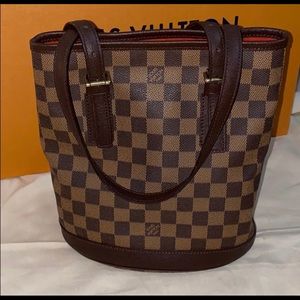 Louis Vuitton shoulder bag bucket bag